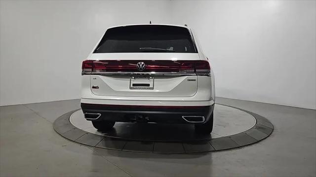 2026 Volkswagen Atlas SE with Technology