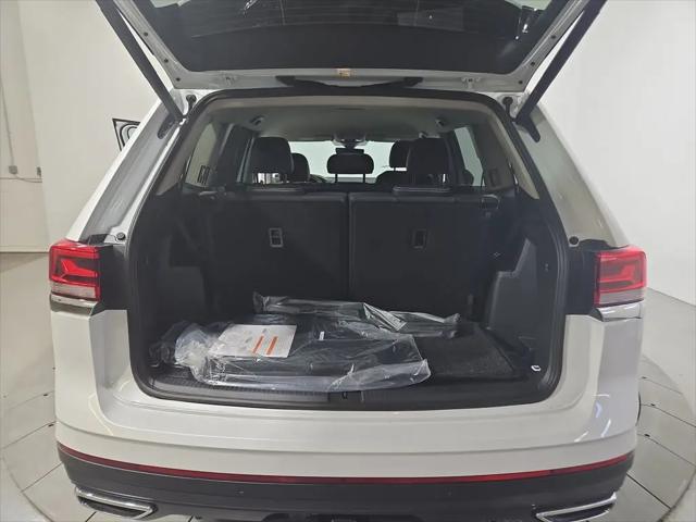 2026 Volkswagen Atlas SE with Technology