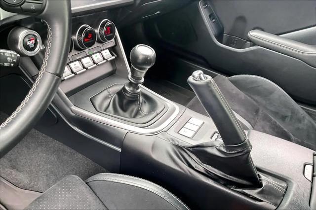 2025 Toyota GR86 Premium