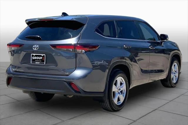 2024 Toyota Highlander LE
