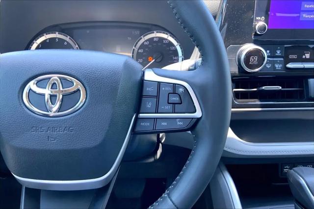 2024 Toyota Highlander LE