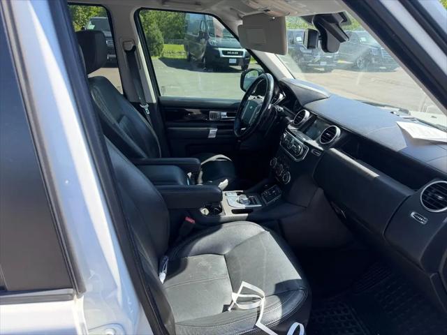 2014 Land Rover LR4 LUX