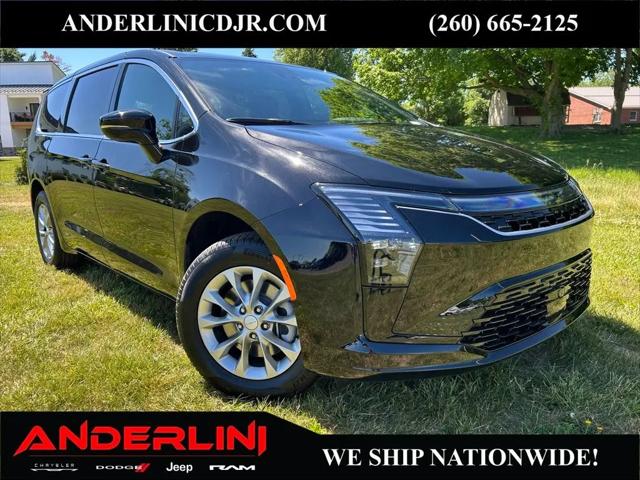2027 Chrysler Pacifica Select for sale in Angola, IN