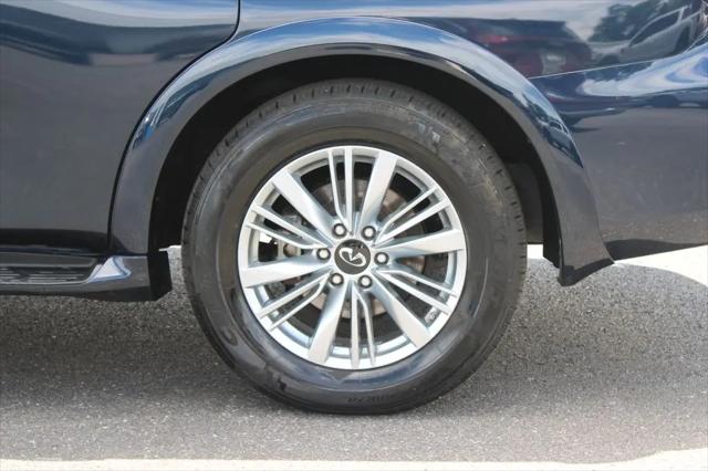 2024 INFINITI QX80 LUXE AWD
