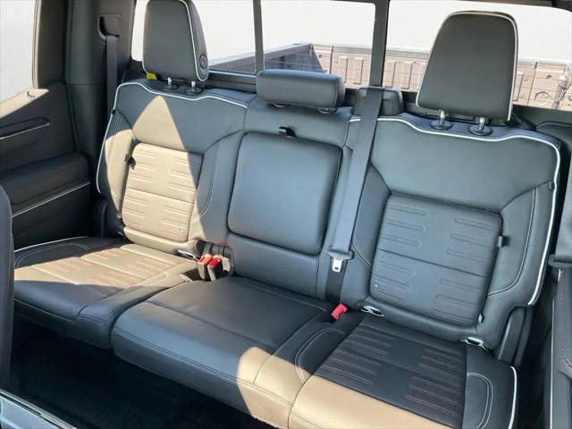 2024 GMC Sierra 1500 4WD Crew Cab Short Box AT4X