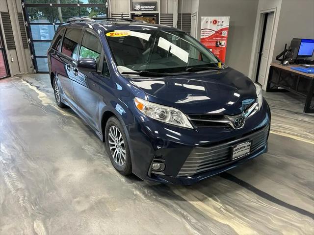 2019 Toyota Sienna XLE 8 Passenger for sale near Milford, OH