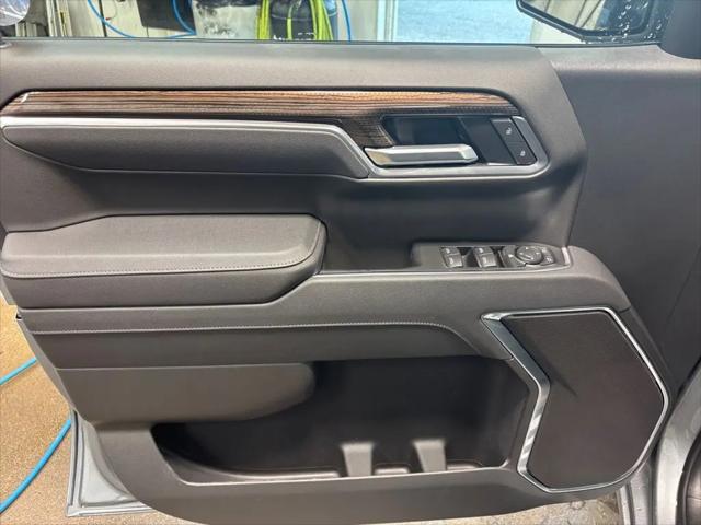 2026 Chevrolet Silverado 1500 4WD Crew Cab Standard Bed RST