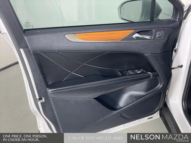 2019 Lincoln MKC Select