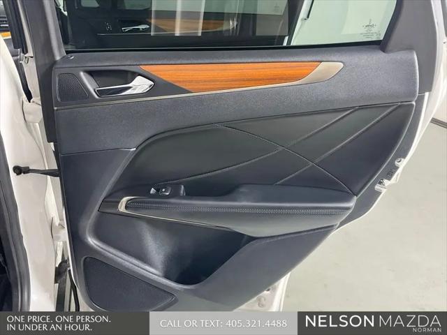 2019 Lincoln MKC Select