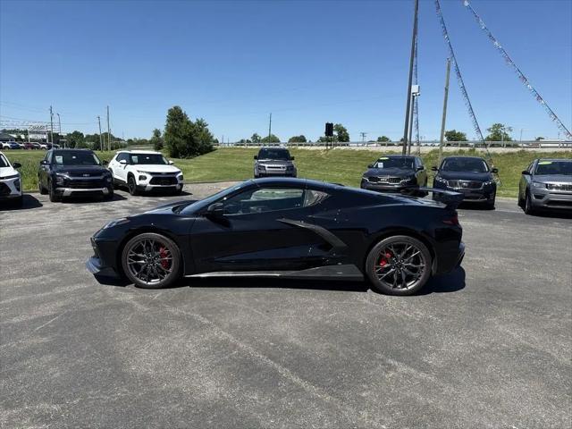 2025 Chevrolet Corvette Stingray RWD Coupe 2LT