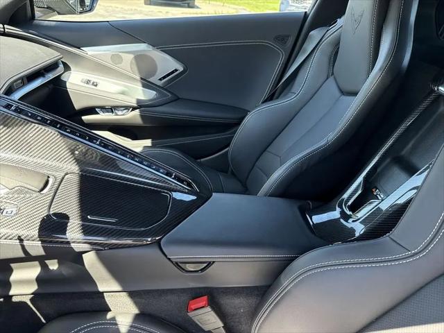 2025 Chevrolet Corvette Stingray RWD Coupe 2LT