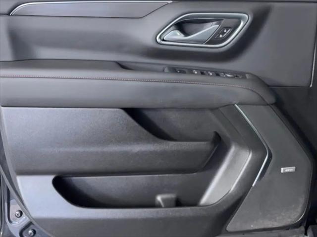 2022 Chevrolet Suburban 4WD RST