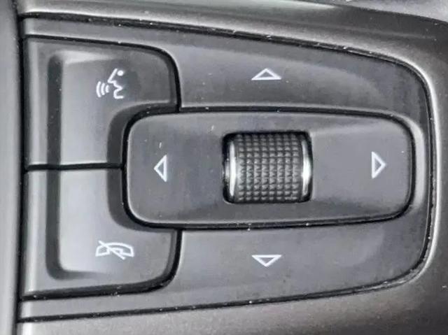 2022 Chevrolet Suburban 4WD RST