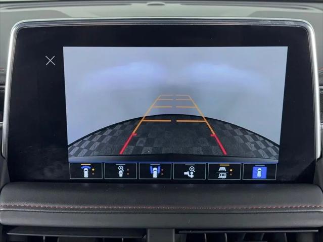 2022 Chevrolet Suburban 4WD RST