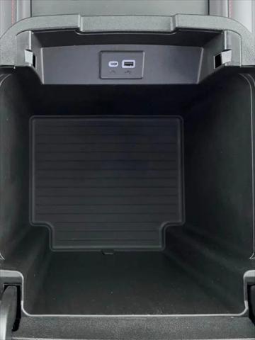 2022 Chevrolet Suburban 4WD RST