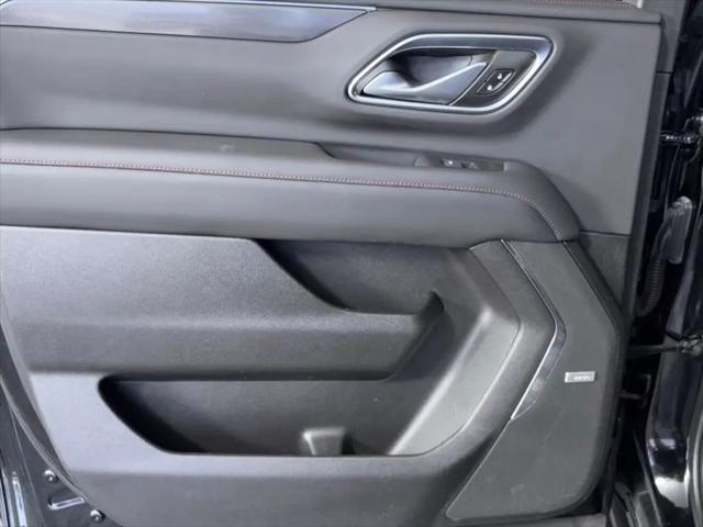 2022 Chevrolet Suburban 4WD RST