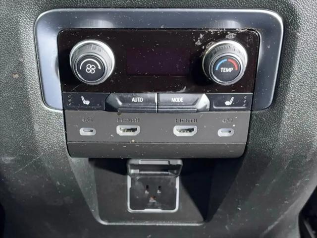 2022 Chevrolet Suburban 4WD RST
