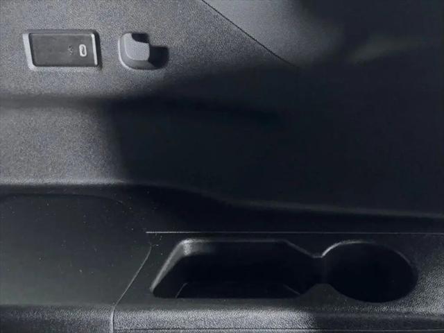 2022 Chevrolet Suburban 4WD RST