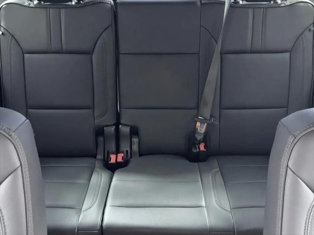 2022 Chevrolet Suburban 4WD RST