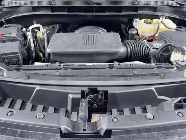 2022 Chevrolet Suburban 4WD RST