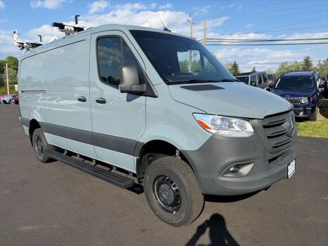 2024 Mercedes-Benz Sprinter 2500 Standard Roof 4-Cyl Diesel HO