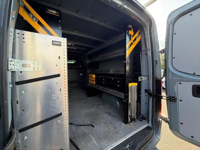 2024 Mercedes-Benz Sprinter 2500 Standard Roof 4-Cyl Diesel HO