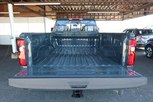 2026 Chevrolet Silverado 3500HD Crew Cab, Long Bed, LTZ Dual Rear Wheel, RWD