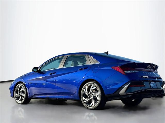 2025 Hyundai Elantra Hybrid Limited