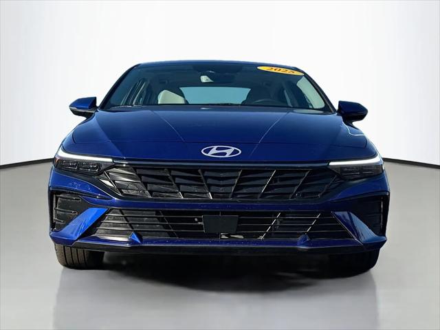 2025 Hyundai Elantra Hybrid Limited