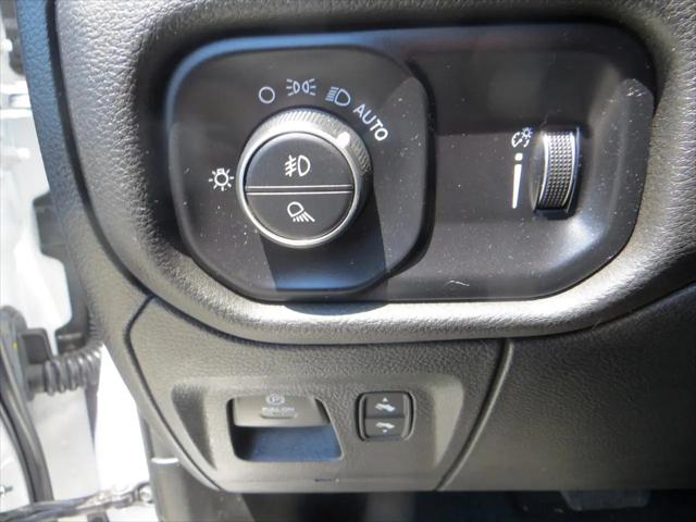 2023 Ram 1500 Big Horn Crew Cab 4x4 57 Box