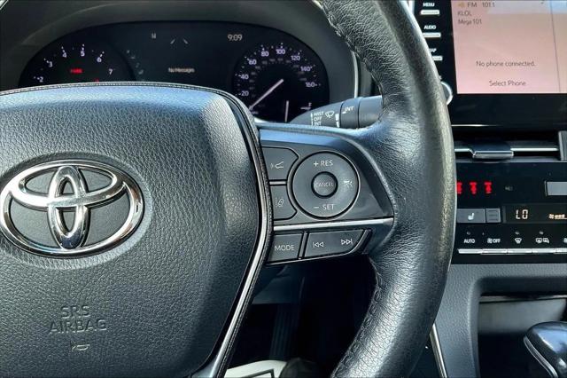 2022 Toyota Avalon XLE
