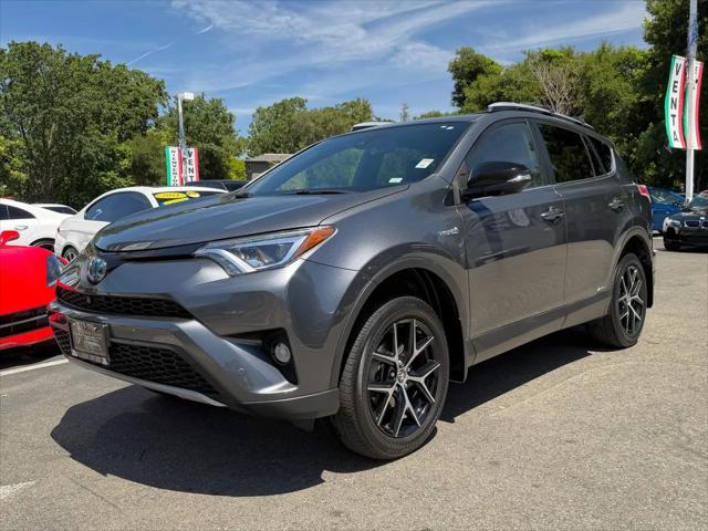 2018 Toyota RAV4 Hybrid SE