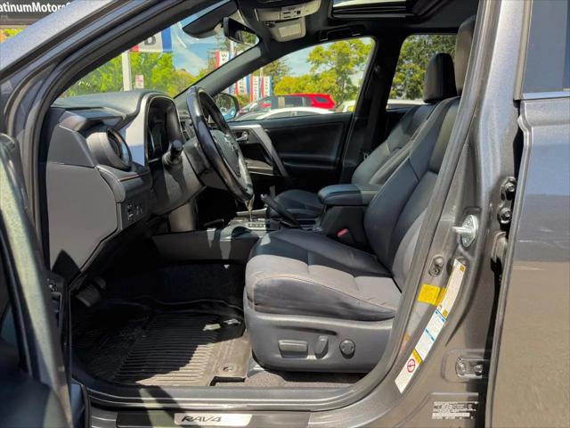 2018 Toyota RAV4 Hybrid SE