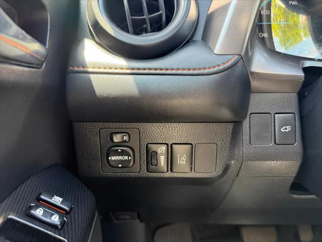 2018 Toyota RAV4 Hybrid SE