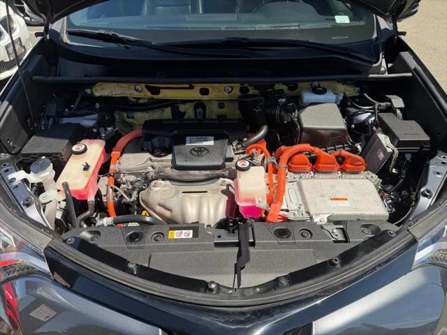 2018 Toyota RAV4 Hybrid SE