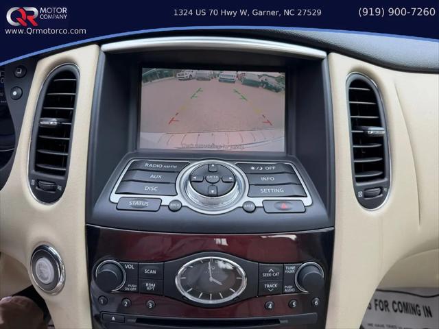 2017 INFINITI QX50 Standard