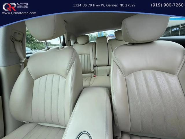 2017 INFINITI QX50 Standard