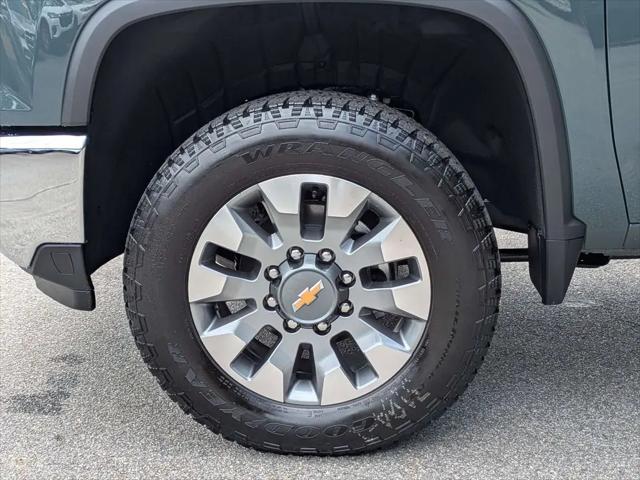 2026 Chevrolet Silverado 2500HD Crew Cab, Standard Bed, LT, 4WD