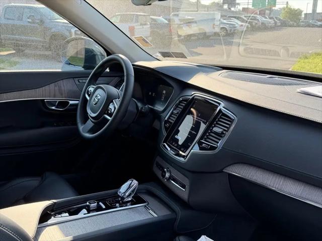 2024 Volvo XC90 B6 Ultimate Bright Theme 7-Seater
