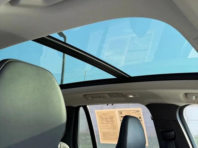 2024 Volvo XC90 B6 Ultimate Bright Theme 7-Seater