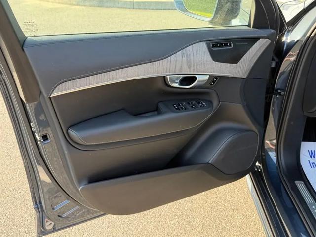 2024 Volvo XC90 B6 Ultimate Bright Theme 7-Seater