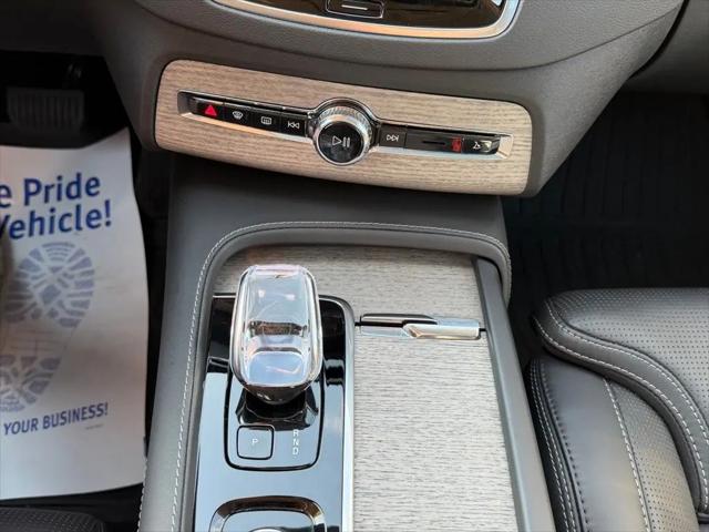 2024 Volvo XC90 B6 Ultimate Bright Theme 7-Seater