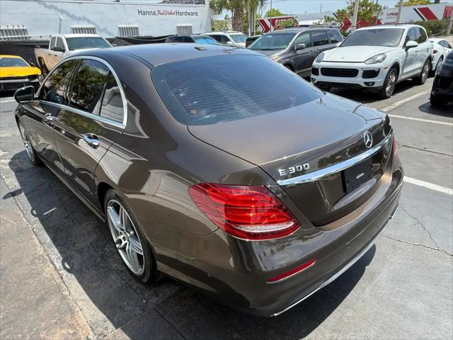 2017 Mercedes-Benz E-CLASS E 300 E 300