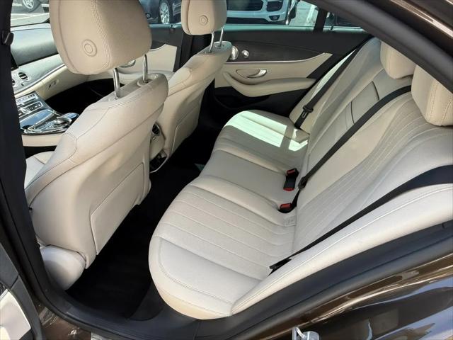 2017 Mercedes-Benz E-CLASS E 300 E 300