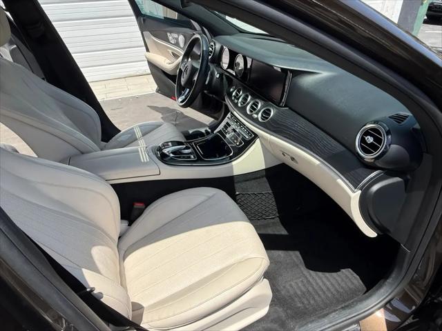 2017 Mercedes-Benz E-CLASS E 300 E 300