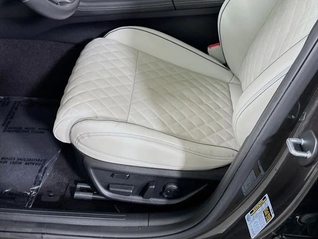 2024 Genesis G70 3.3T AWD Sport Advanced