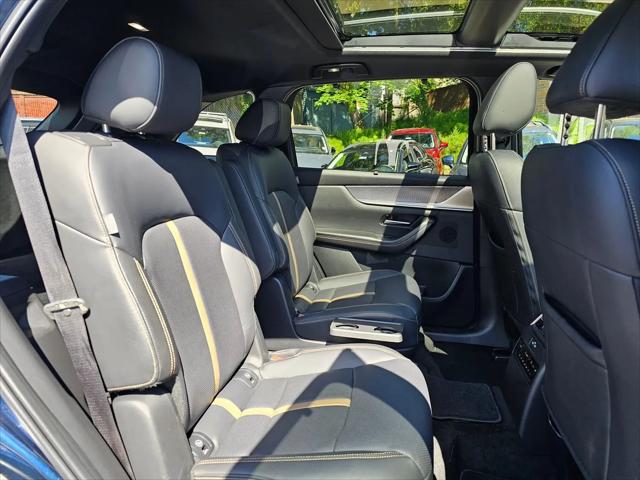 2024 Mazda X-90 Premium Plus