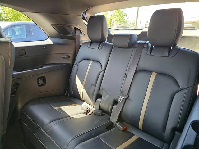 2024 Mazda X-90 Premium Plus