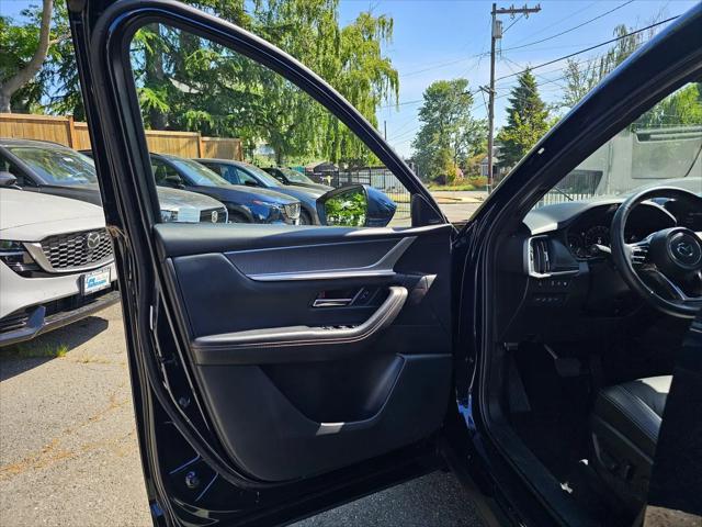 2024 Mazda X-90 Premium Plus