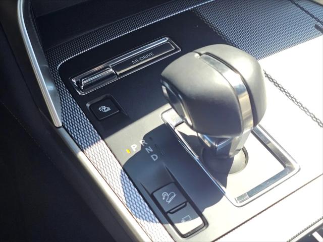 2024 Mazda X-90 Premium Plus